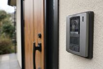 インターホンの電源が入らない原因は？故障のサインと自分でできる対処法